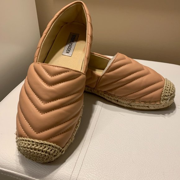 Steve Madden Winnow Quilted Espadrille Flats, Blush, Size 8 - Picture 5 of 7